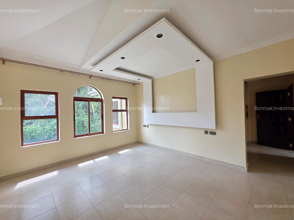 5 Bed Townhouse with En Suite at Kitisuru - 11