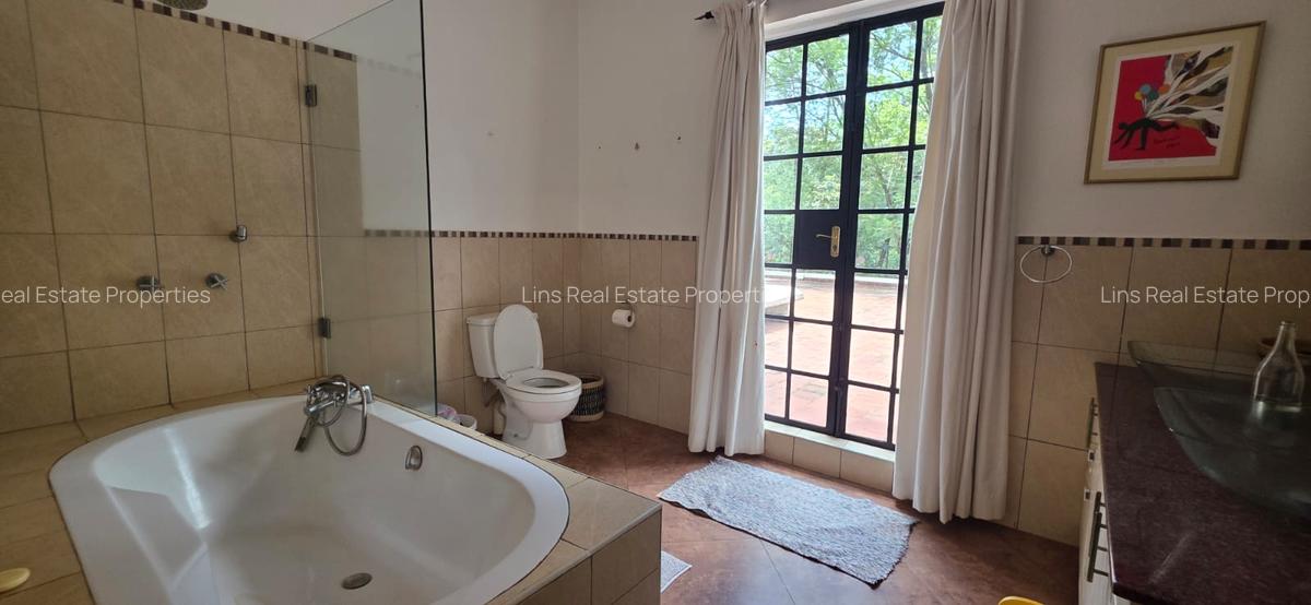 4 Bed House with En Suite in Kyuna - 3