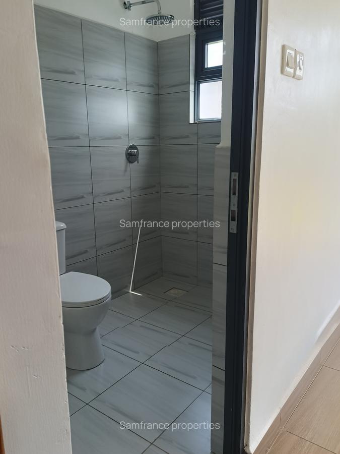 4 Bed Townhouse with En Suite at King'S Eood - 8