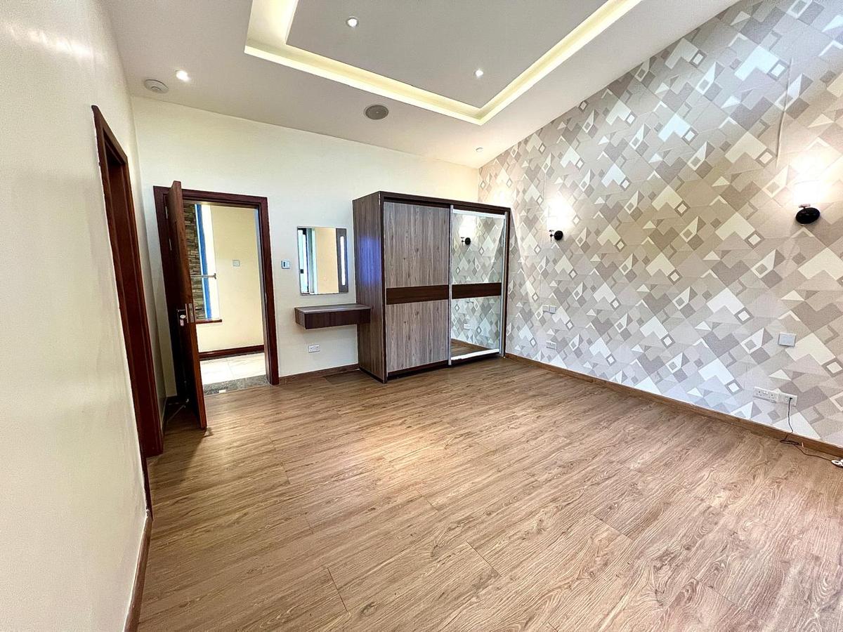 5 Bed Villa with En Suite at Loresho Ridge - 12