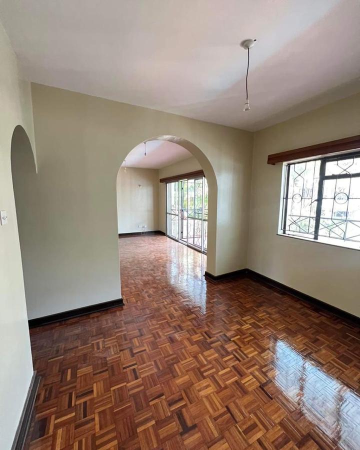 2 Bed Apartment with En Suite in Riverside - 5