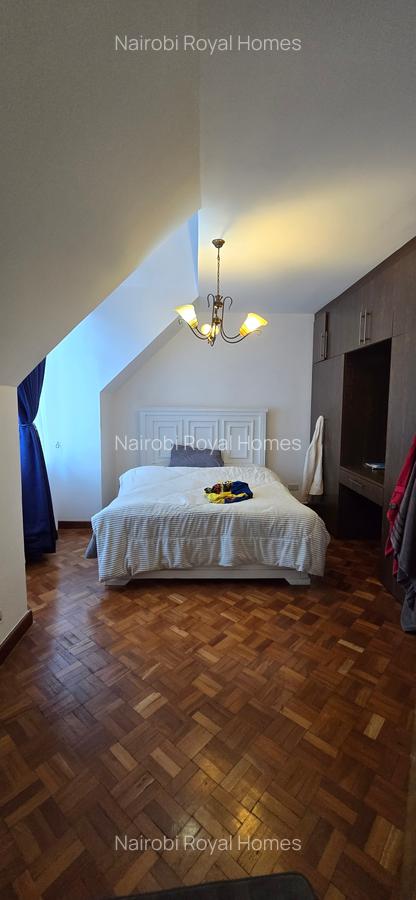 5 Bed Townhouse with En Suite at Chalbi Drive - 10