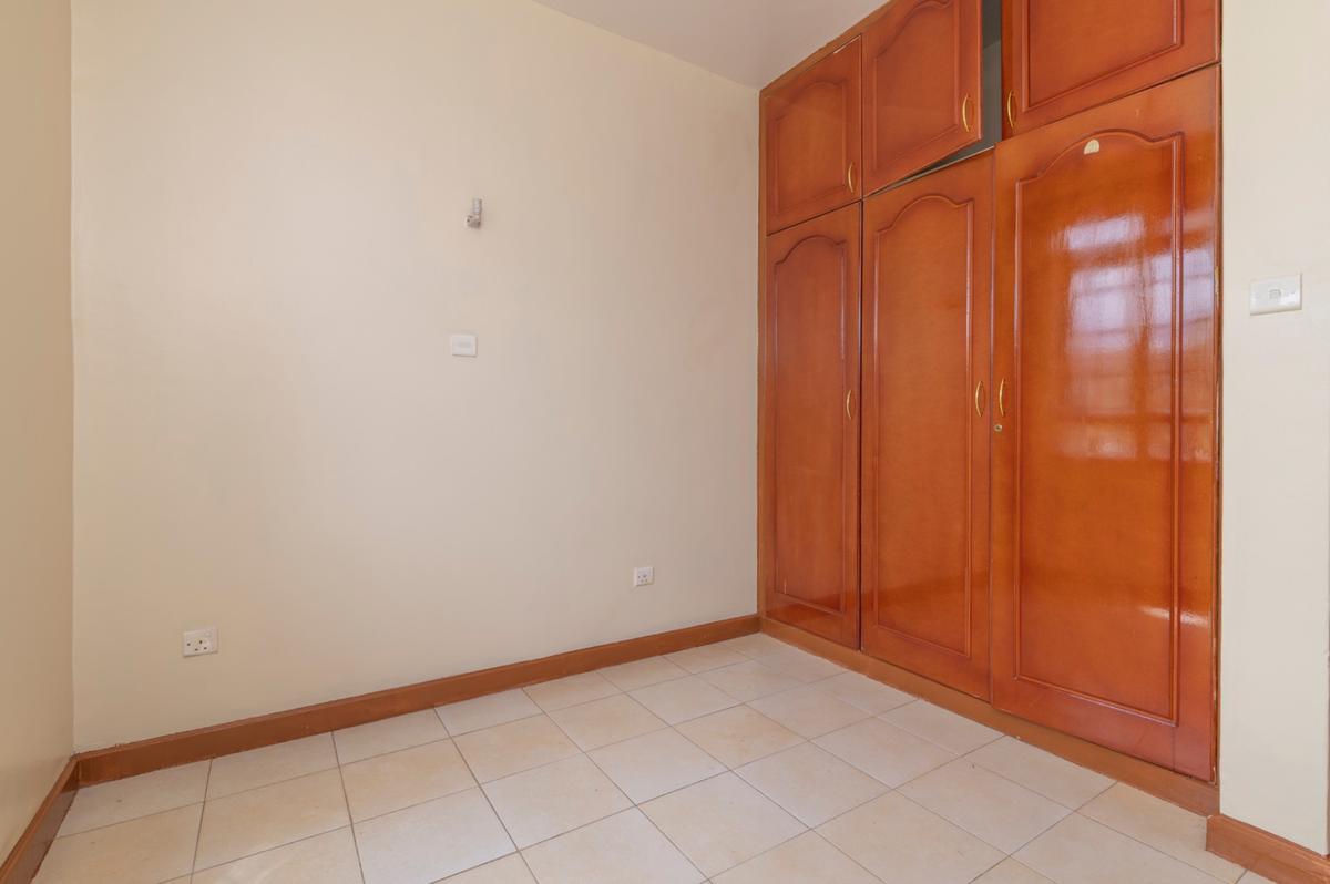 3 Bed Apartment with En Suite in Langata - 9