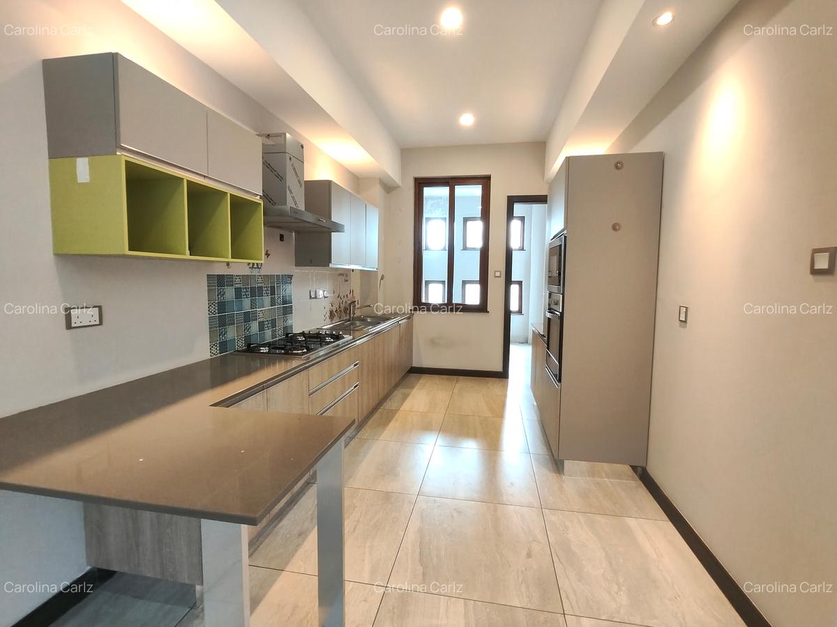 3 Bed Apartment with En Suite in Gigiri - 9