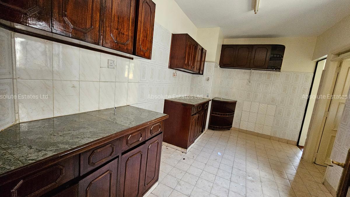 2 Bed Apartment with En Suite in Kileleshwa - 5