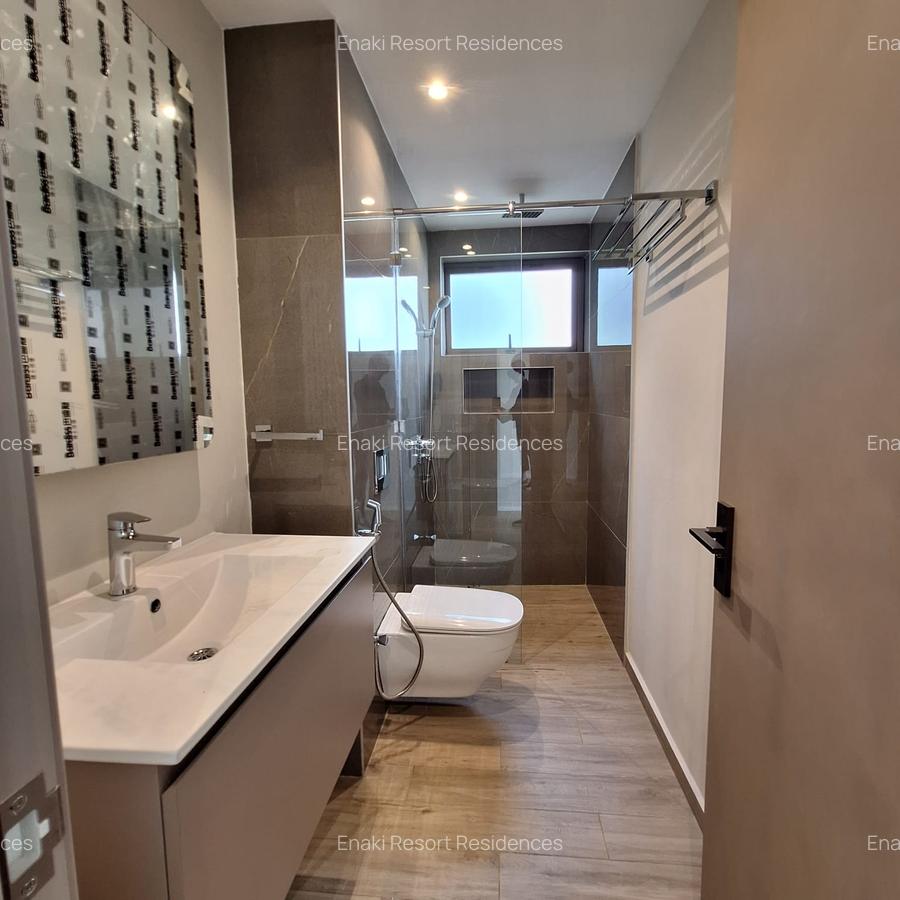 2 Bed Apartment with En Suite at Red Hill Road - 12