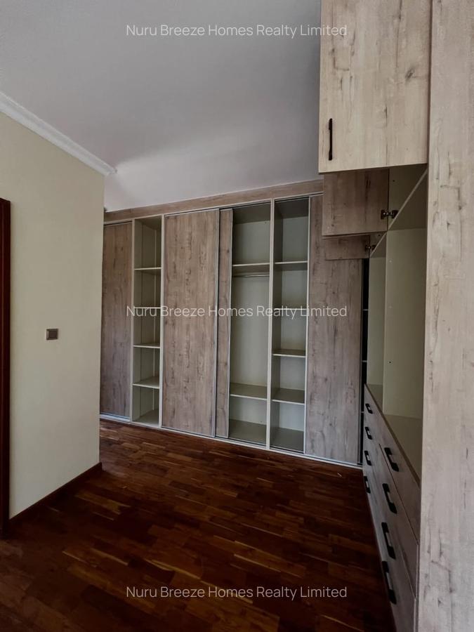 5 Bed Townhouse with En Suite in Runda - 16