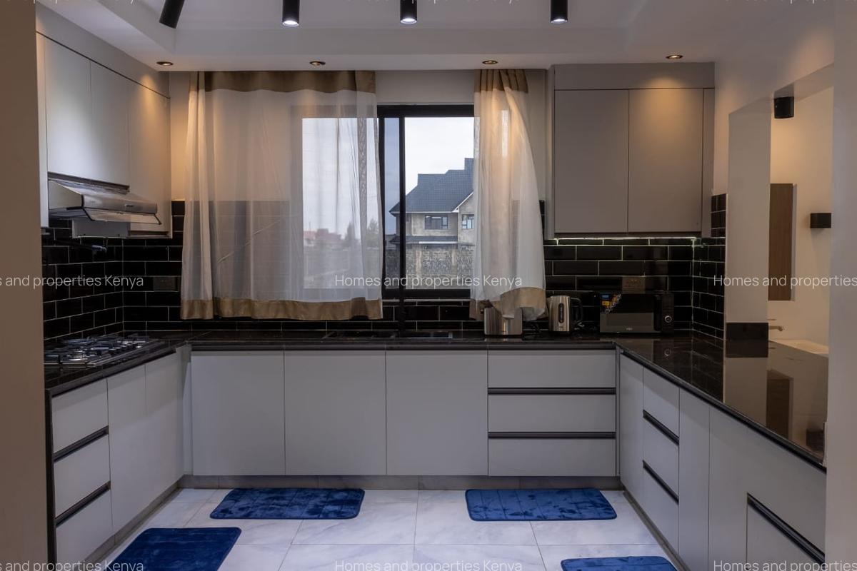 4 Bed Townhouse at Corner Kamakis - 6