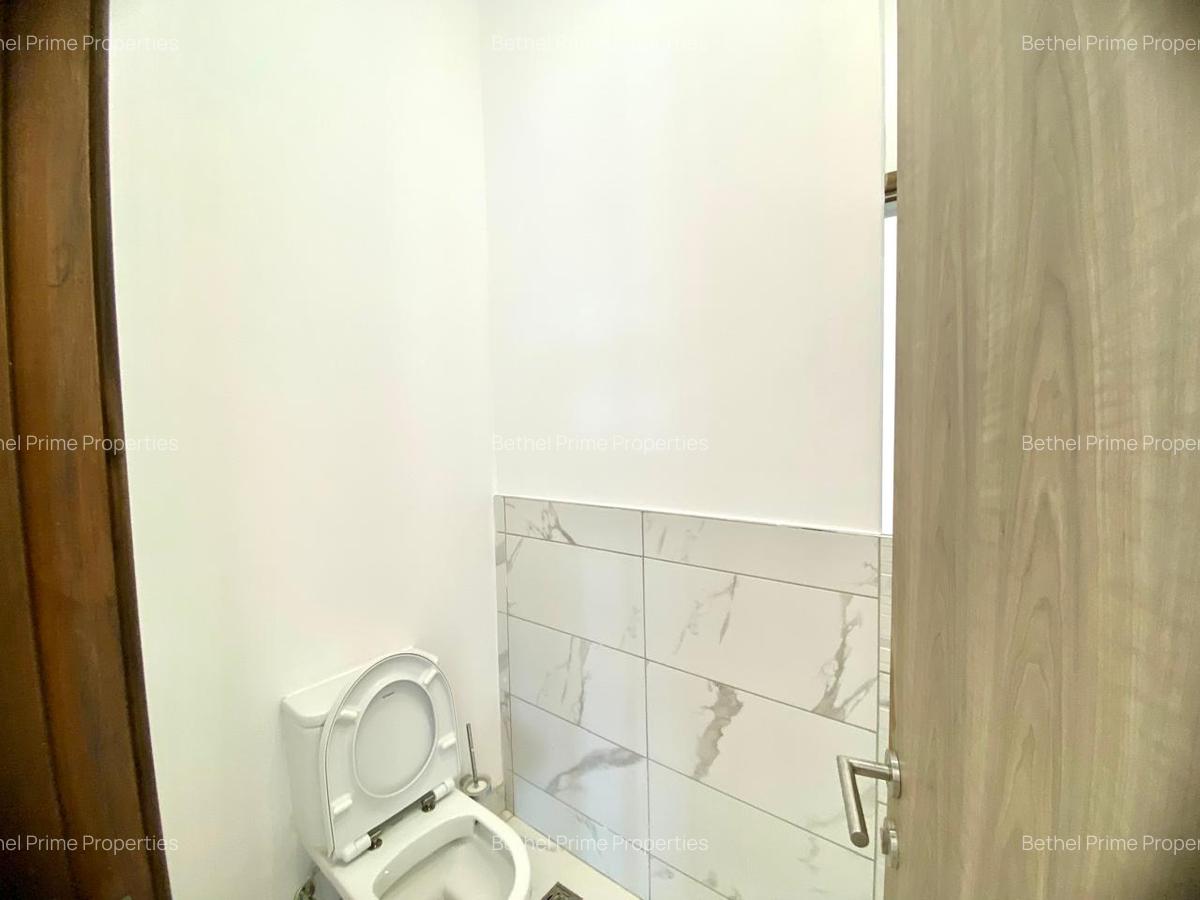 2 Bed Apartment with En Suite in Rosslyn - 10