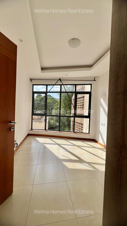 2 Bed Apartment with Swimming Pool at Lantana Road - 13