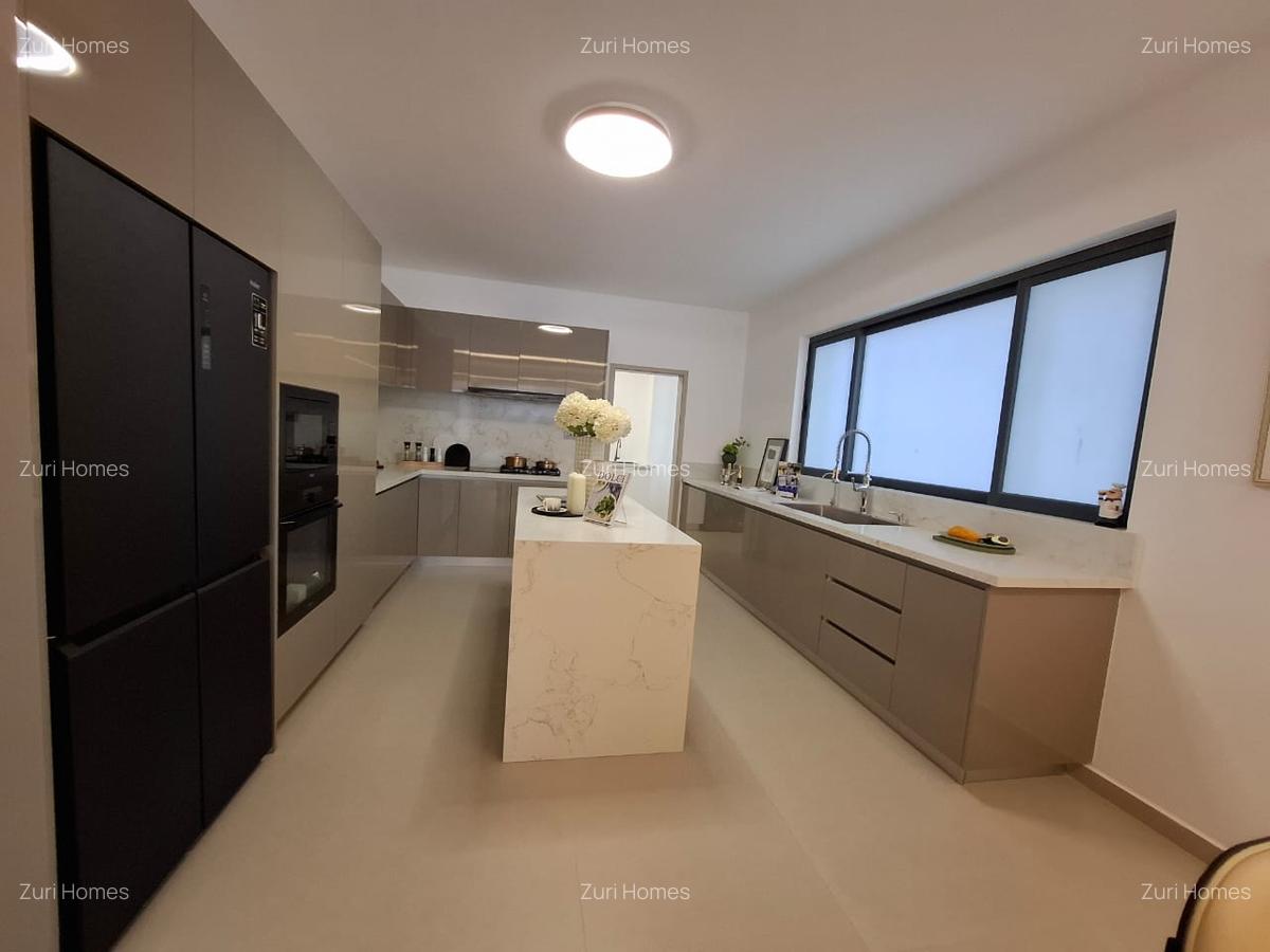 5 Bed Apartment with En Suite in Kilimani - 6