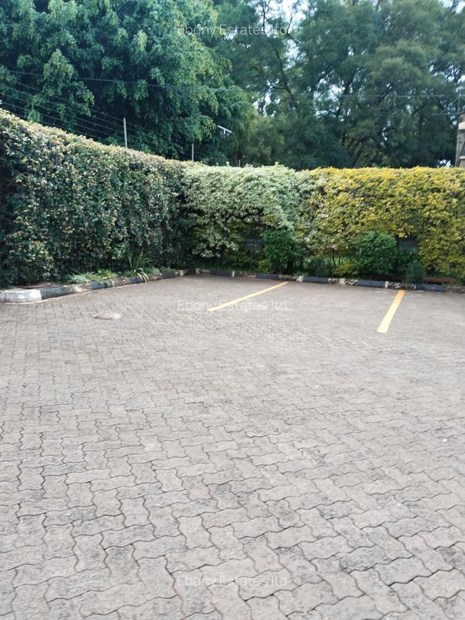4 Bed Townhouse with En Suite in Lavington - 17
