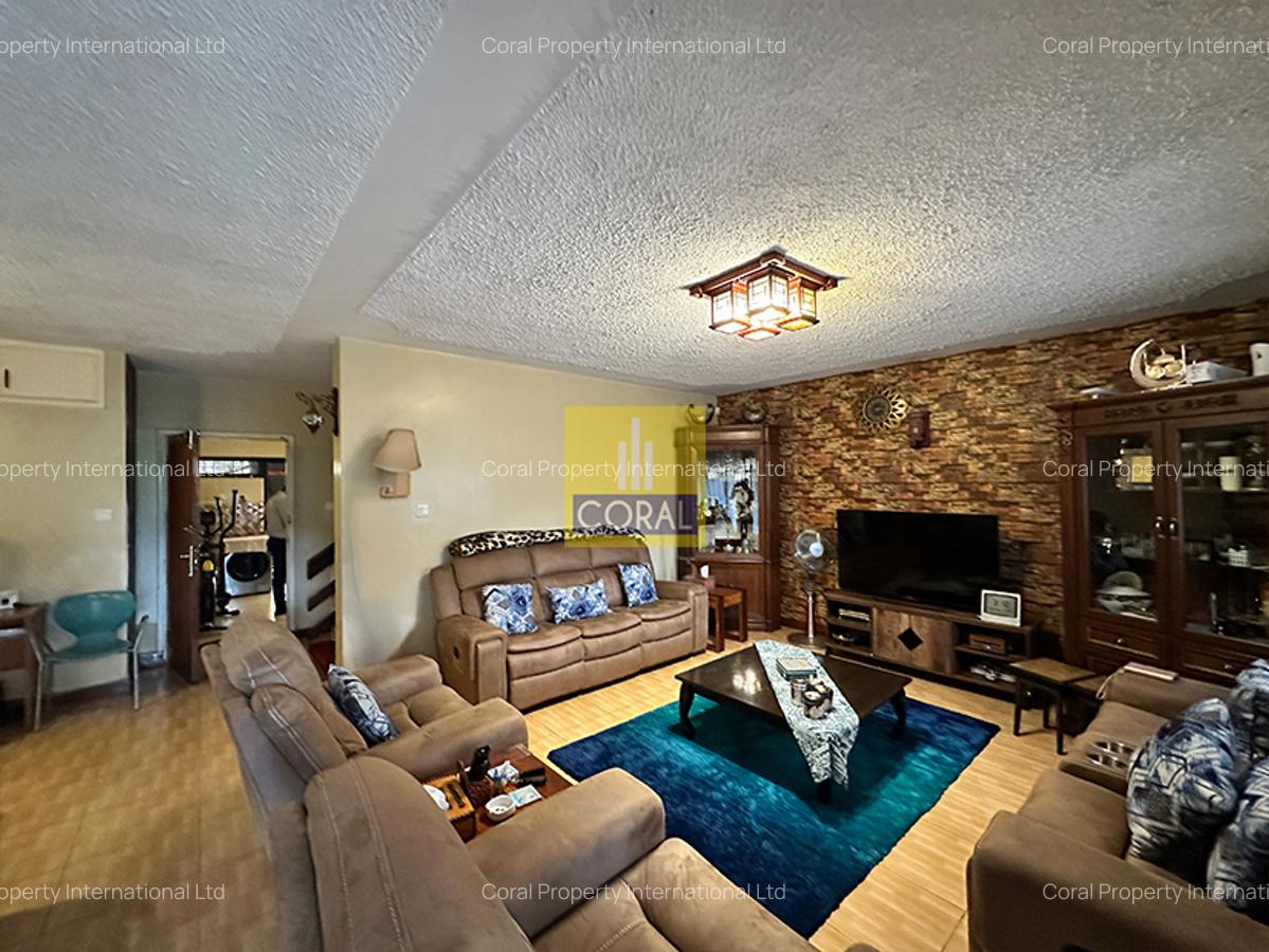 4 Bed Townhouse in Westlands Area - 2