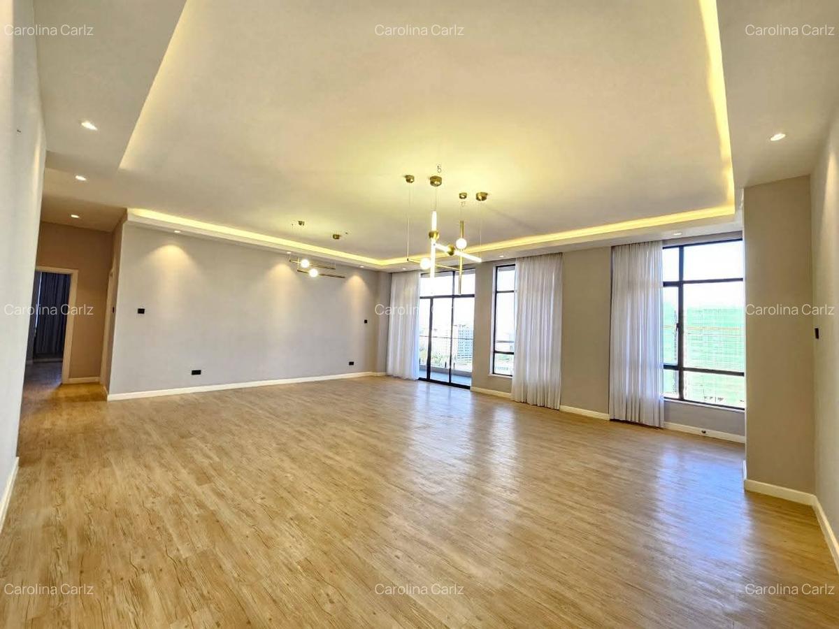 3 Bed Apartment with En Suite at Brookside Drive - 4