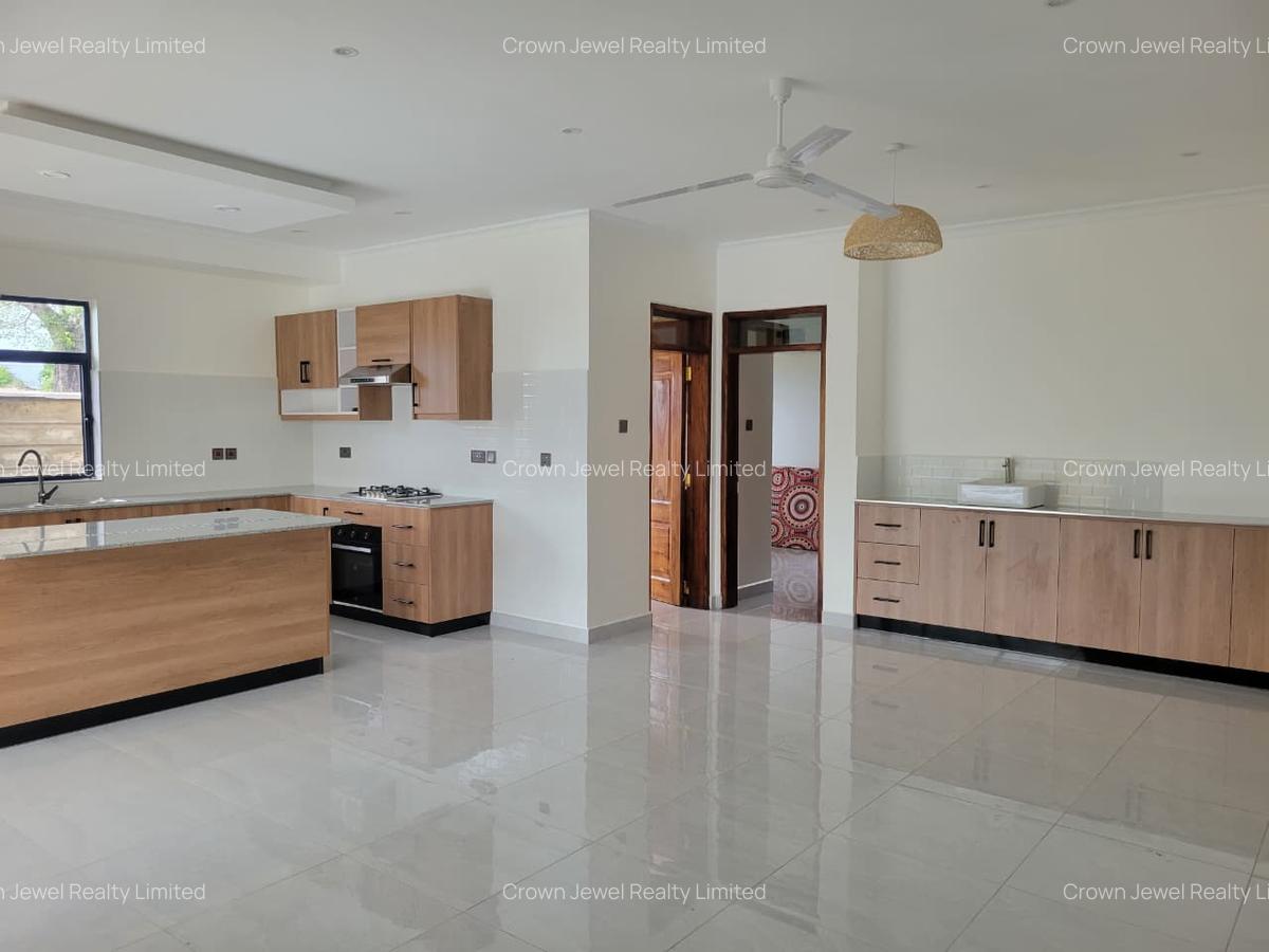 3 Bed Villa in Diani - 9