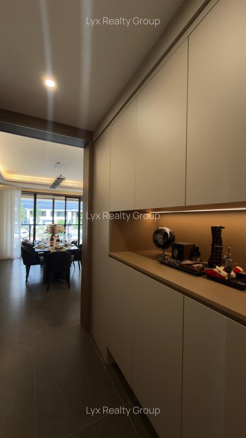 3 Bed Apartment with En Suite in Lavington - 20