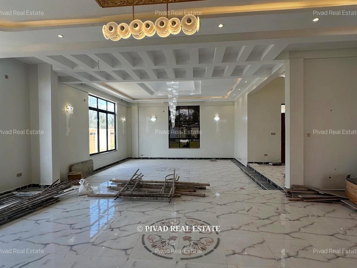 7 Bed House with Swimming Pool in Karen - 2