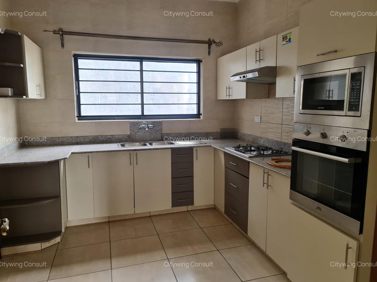2 Bed Apartment with En Suite at Rhapta Road - 4