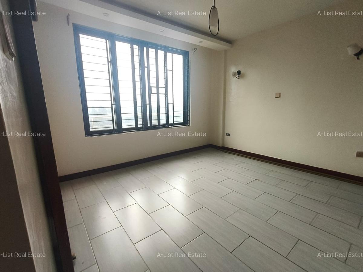 3 Bed Apartment with En Suite at 4Th Parklands - 7