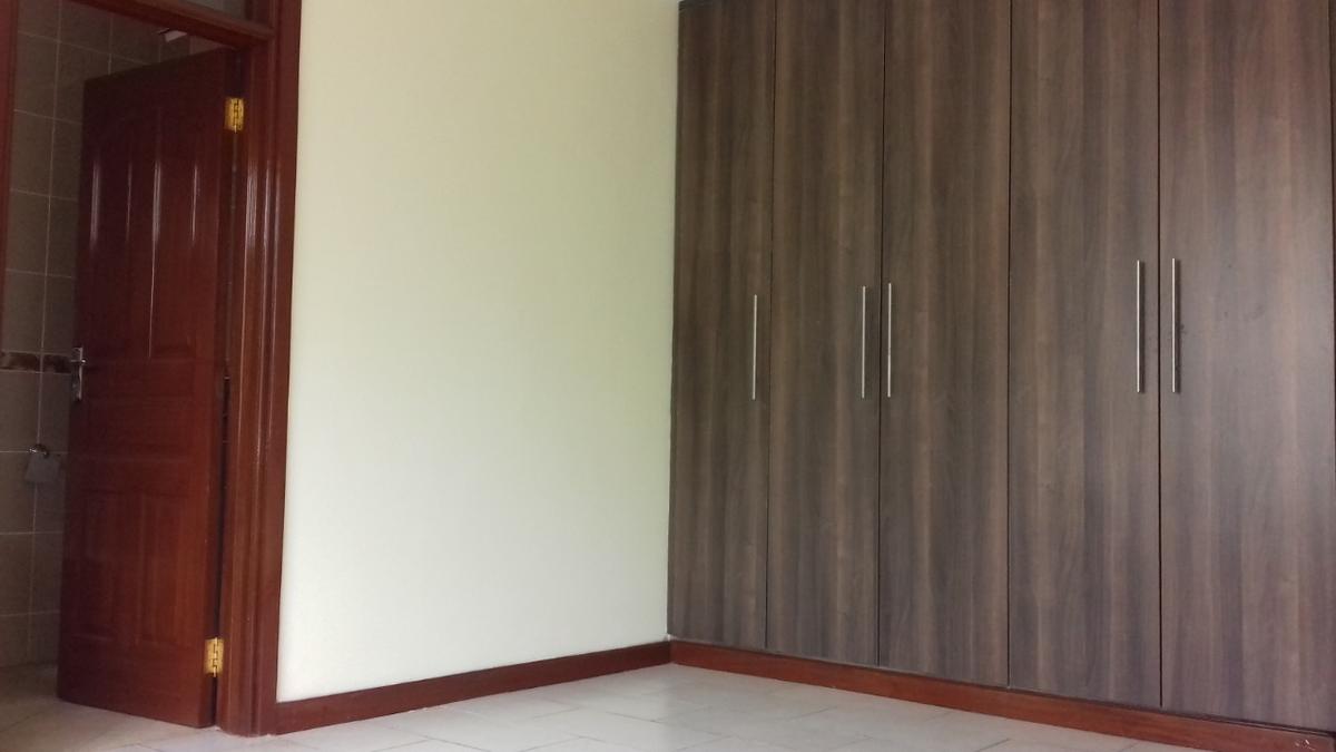 3 Bed Apartment with En Suite at Rhapta Rd - 8