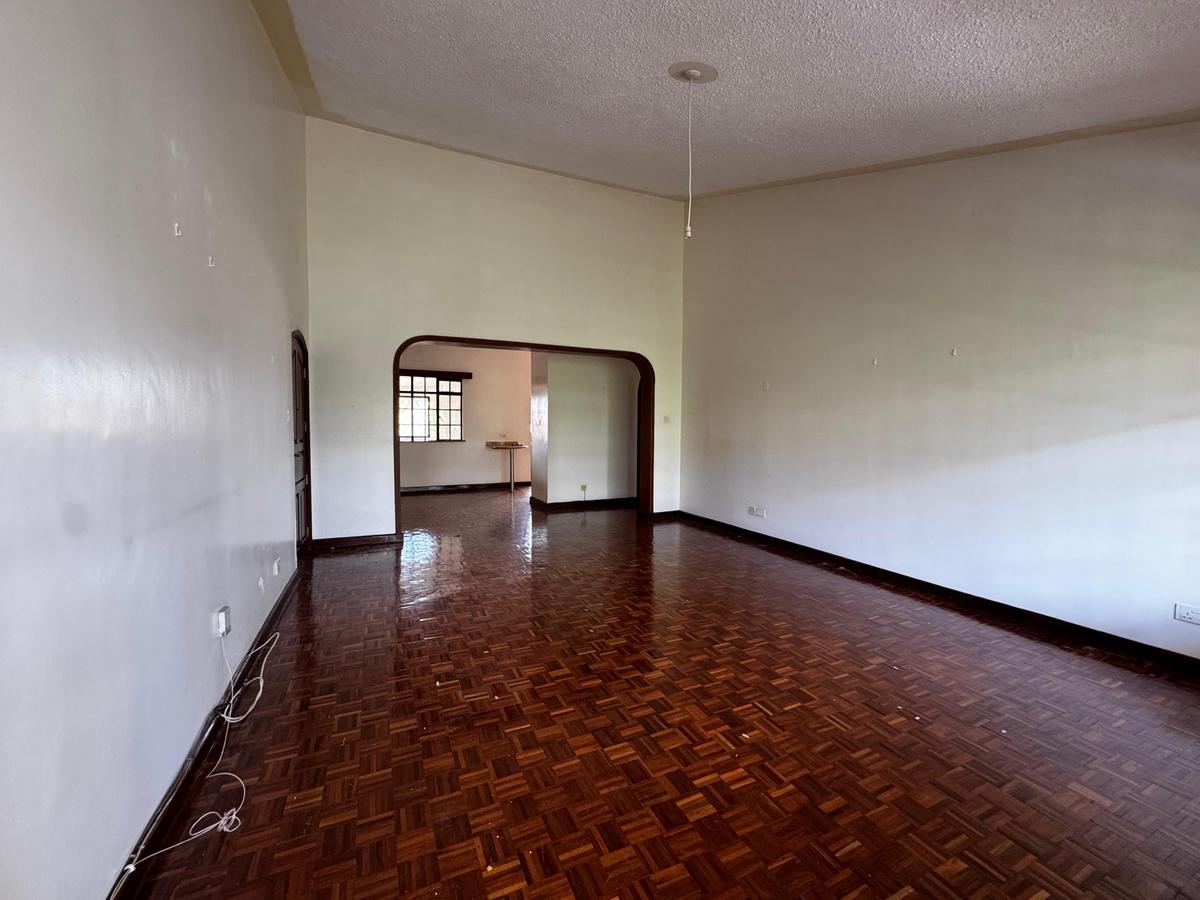 3 Bed Apartment with En Suite in General Mathenge - 2