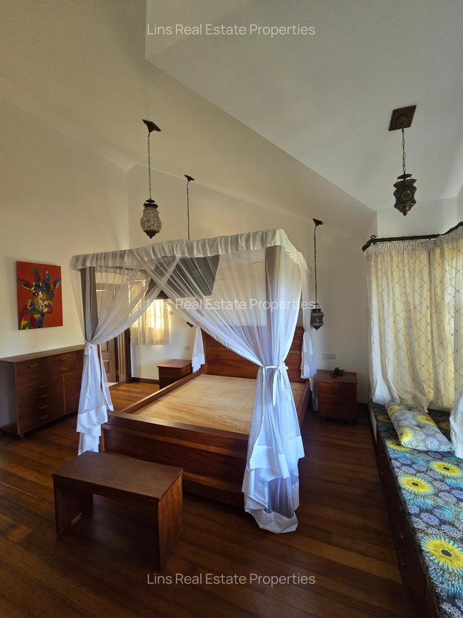 3 Bed Townhouse with En Suite in Spring Valley - 11