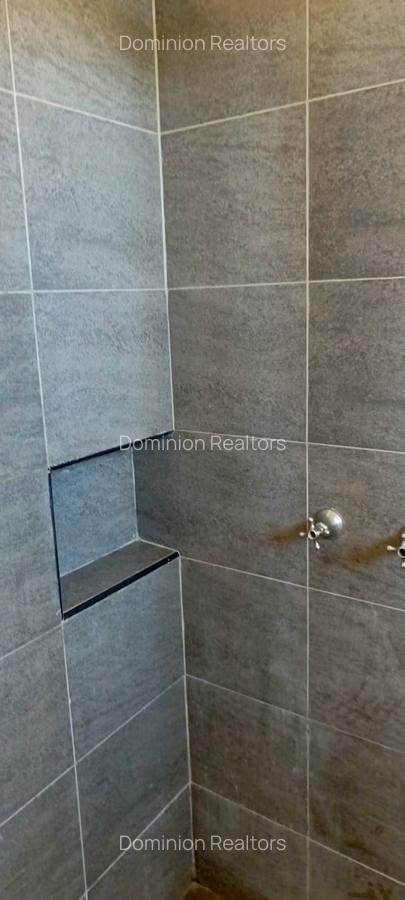 3 Bed Apartment with En Suite in Riverside - 12