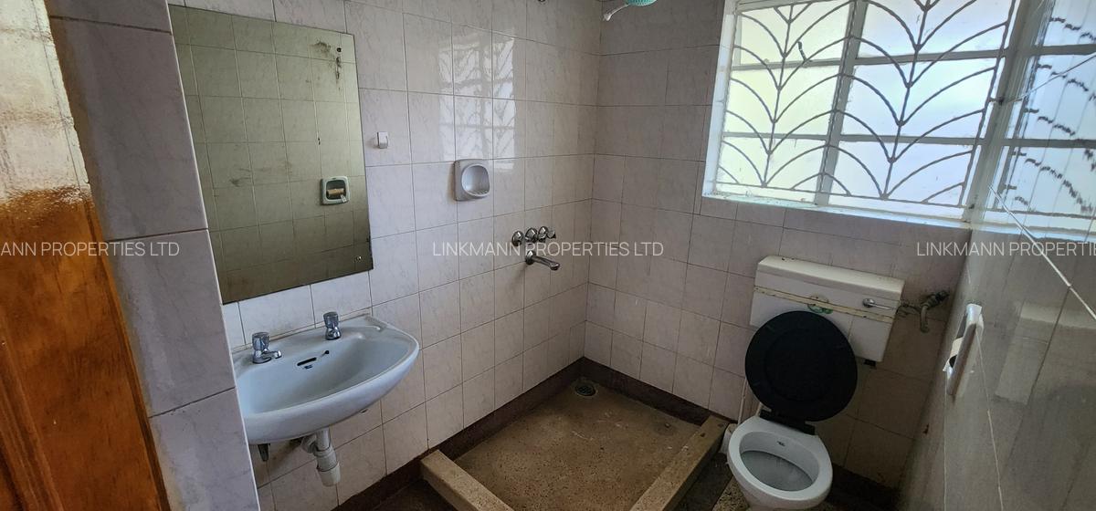 1,000 ft² Office with Service Charge Included at Waiyaki Way - 7