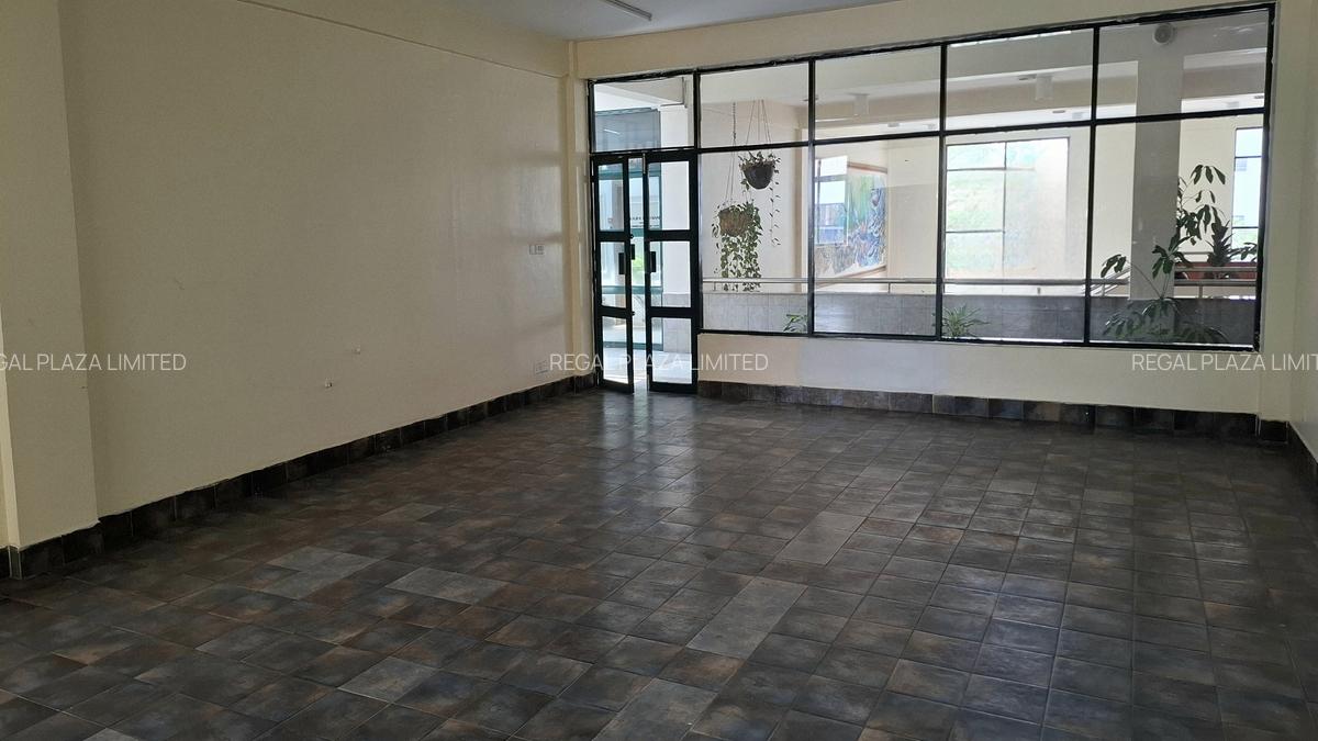1,321 ft² Office at Sixth Parklands Avenue - 4