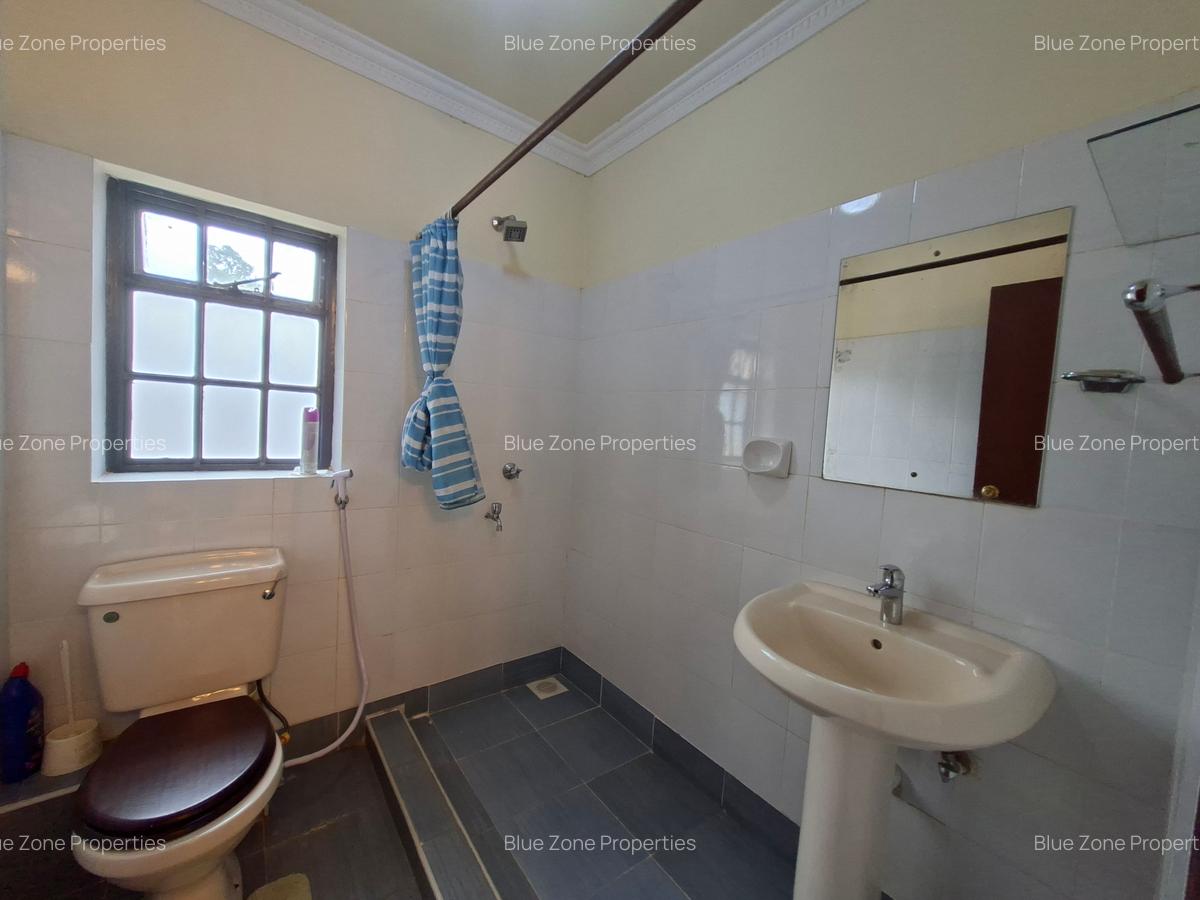 Serviced 2 Bed Apartment with En Suite at Off Ruaka Road - 15