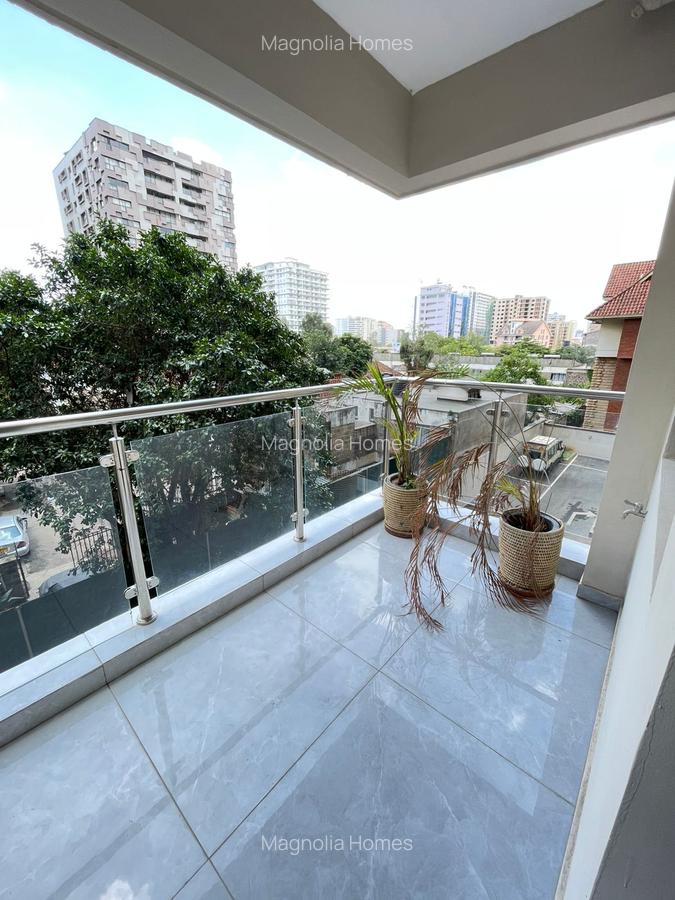 3 Bed Apartment with En Suite in Kilimani - 16