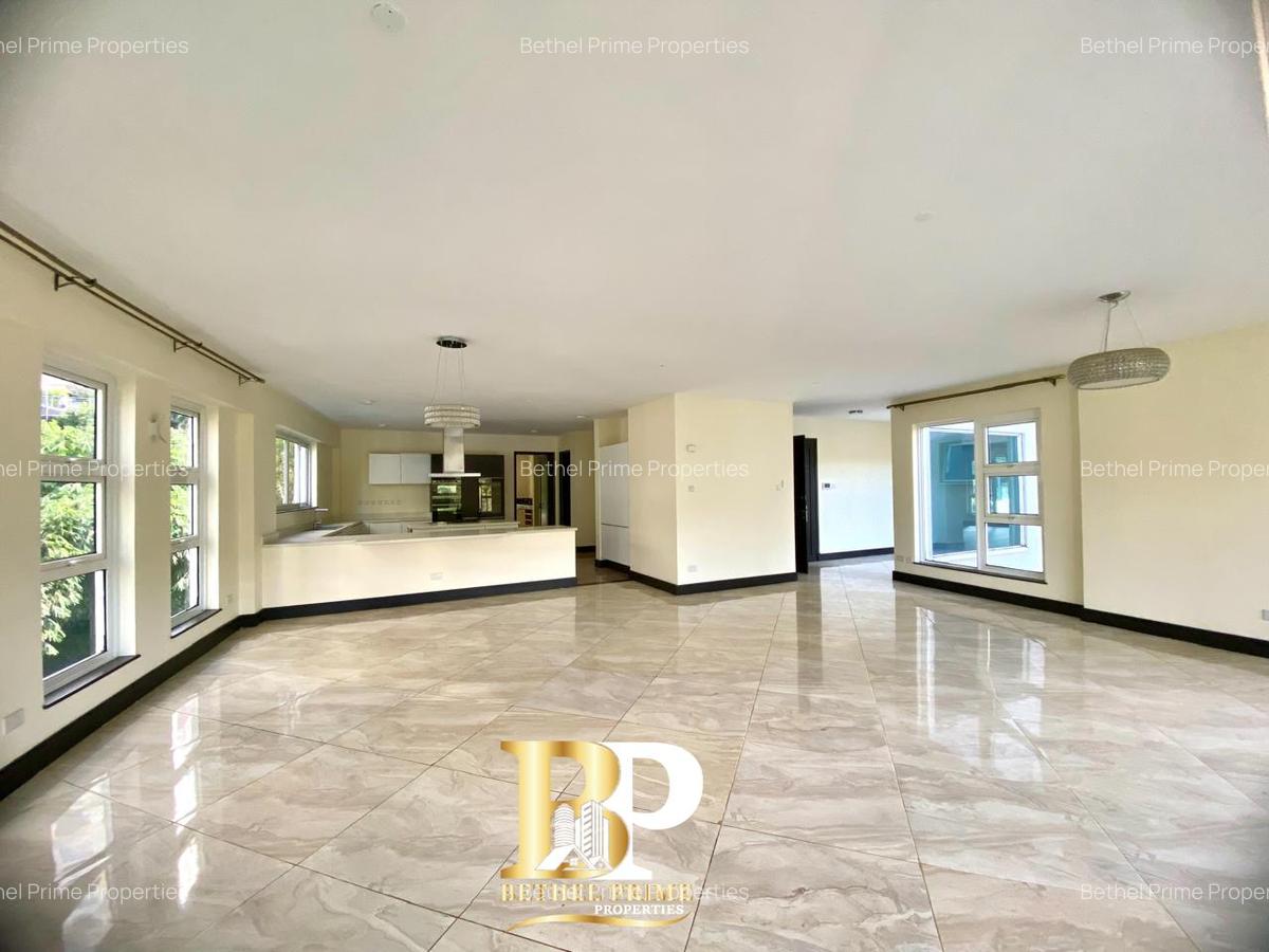 4 Bed Apartment with En Suite in General Mathenge - 3