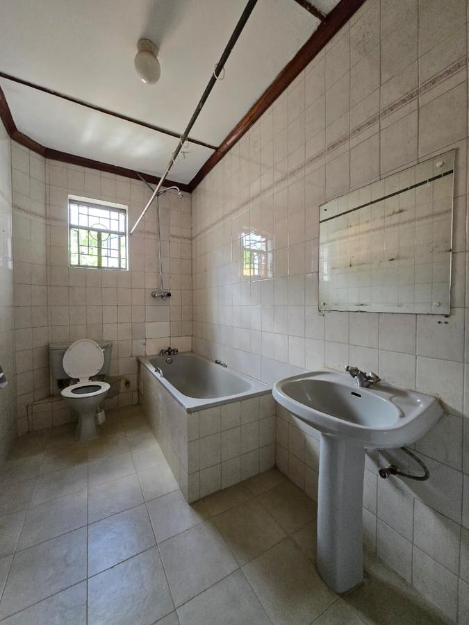 5 Bed House with En Suite at Ring Road - 13
