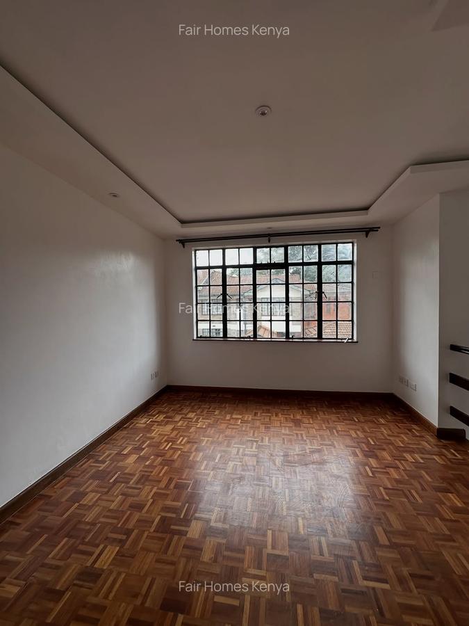 4 Bed Townhouse with En Suite at Lavington Green - 3