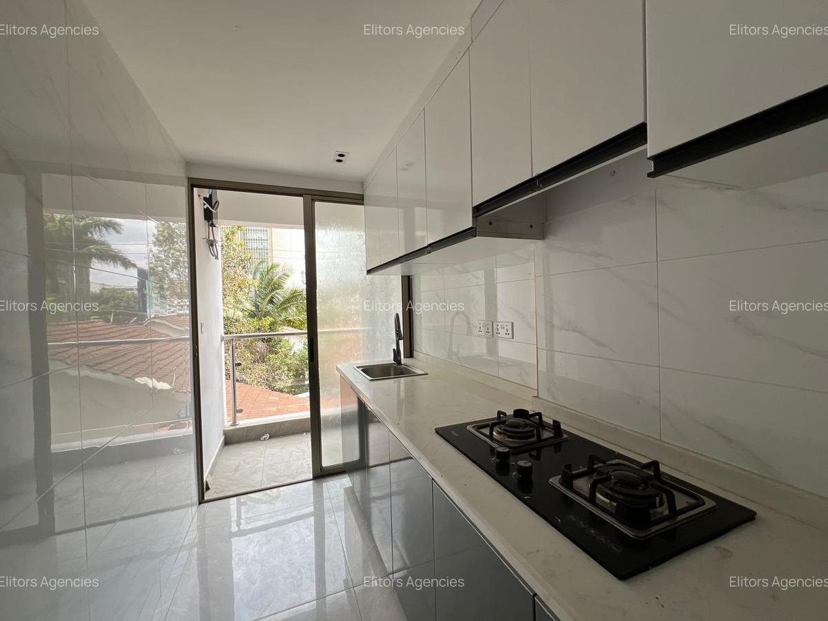 1 Bed Apartment with En Suite at Wood Avenue - 10