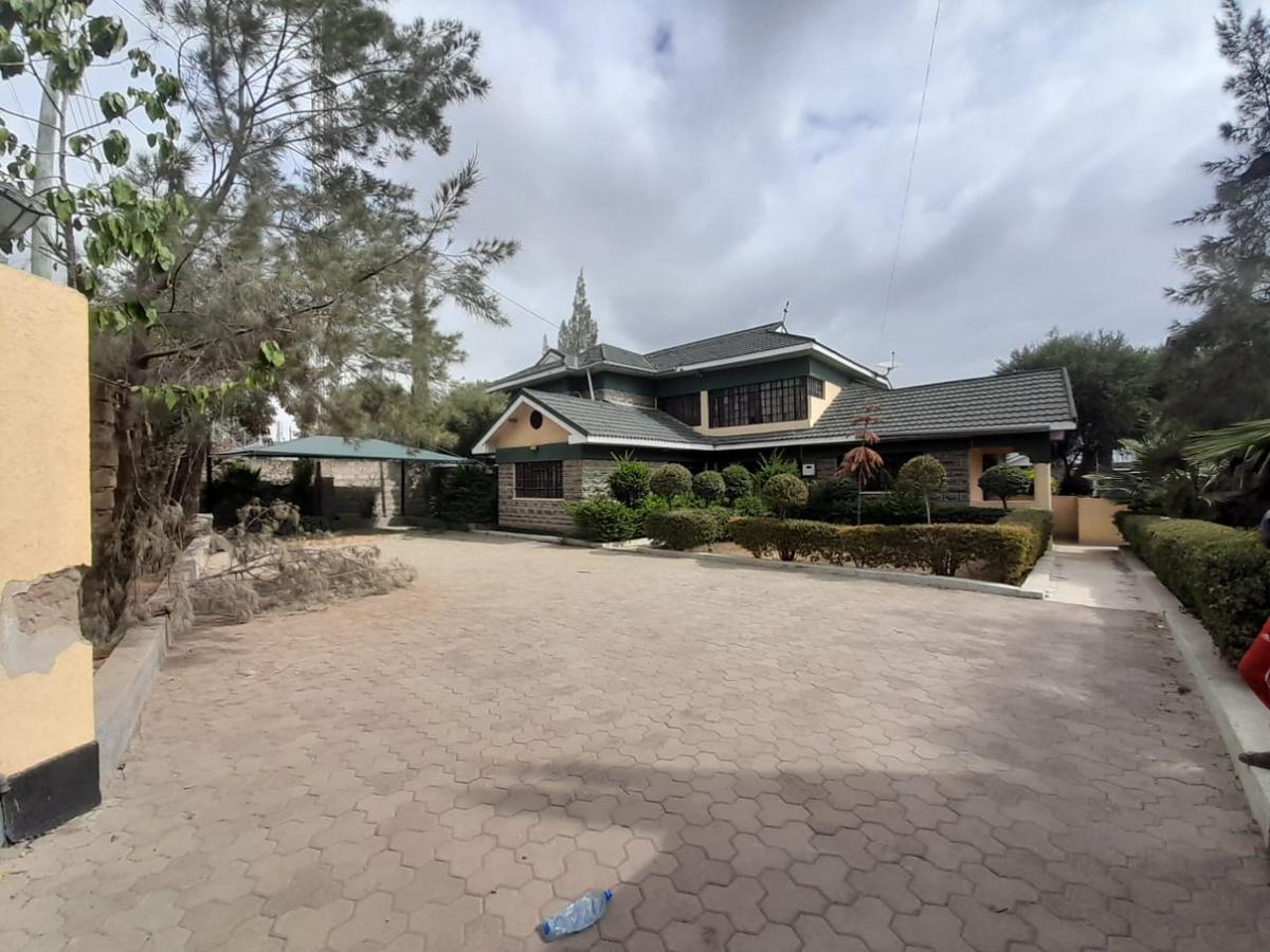 5 Bed Townhouse with En Suite at Milimani - 11