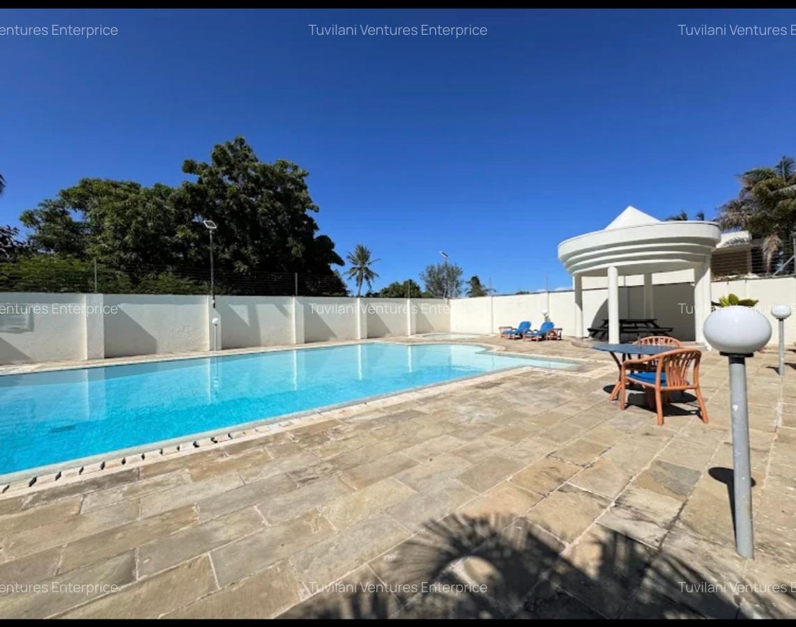 Serviced 4 Bed Apartment with En Suite at Nyali Mombasa - 9