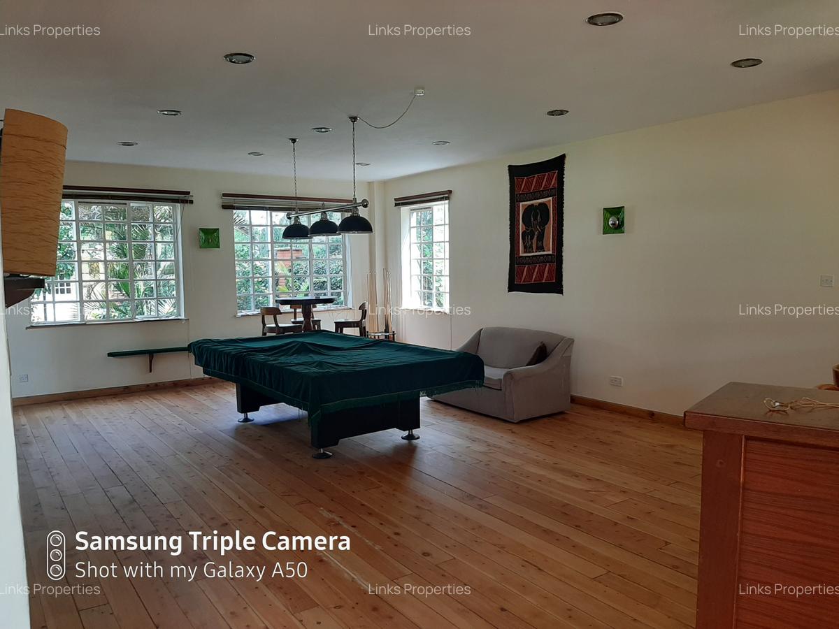 3 Bed Townhouse with En Suite at Karen - 7