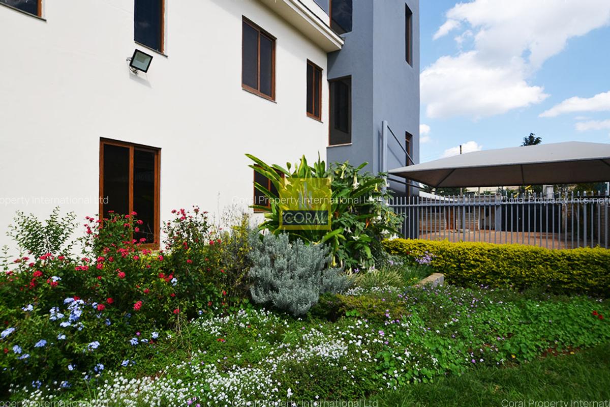 5 Bed Apartment with Parking in Runda - 5