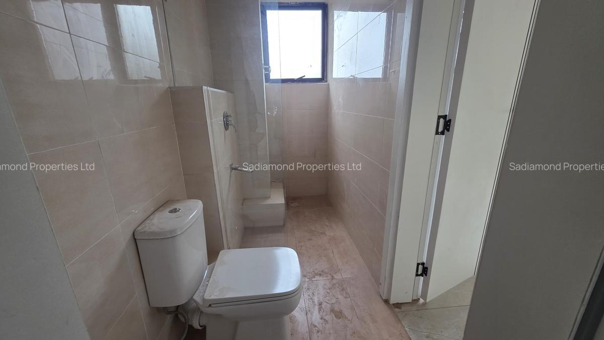 4 Bed Apartment with Swimming Pool at General Mathenge - 7