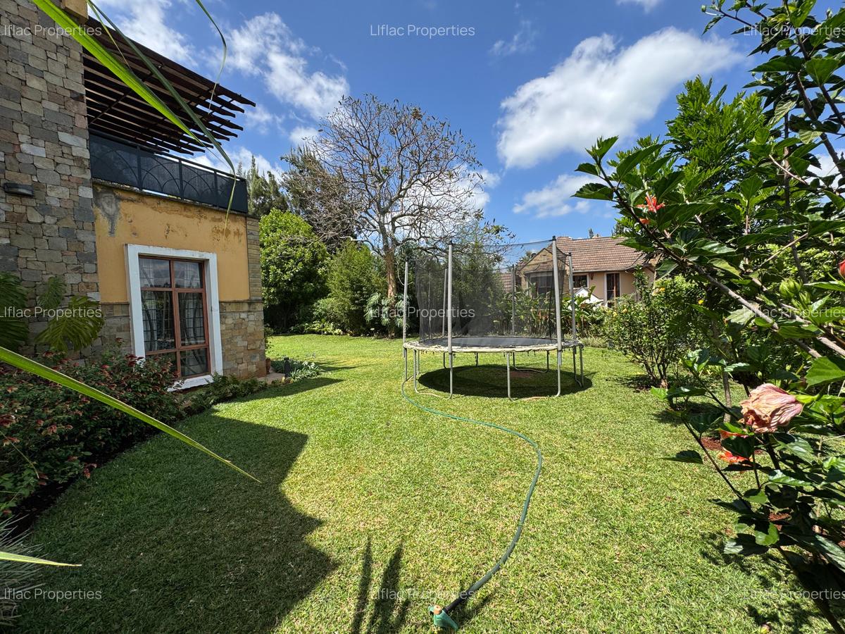 5 Bed Townhouse with En Suite in Runda - 3