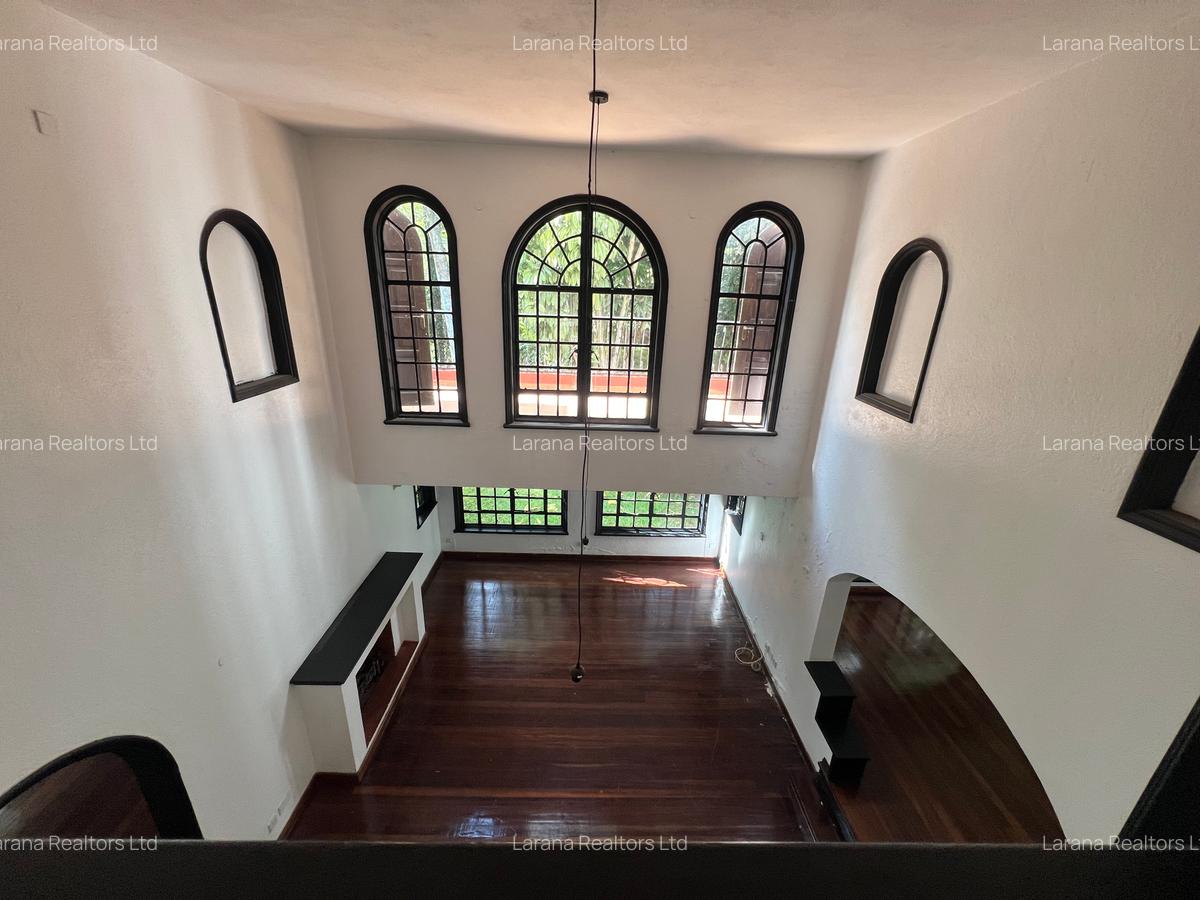 4 Bed Townhouse with En Suite at Riverside Dr - 6