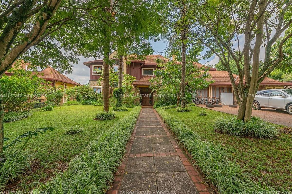 4 Bed Townhouse with En Suite in Kitisuru - 2