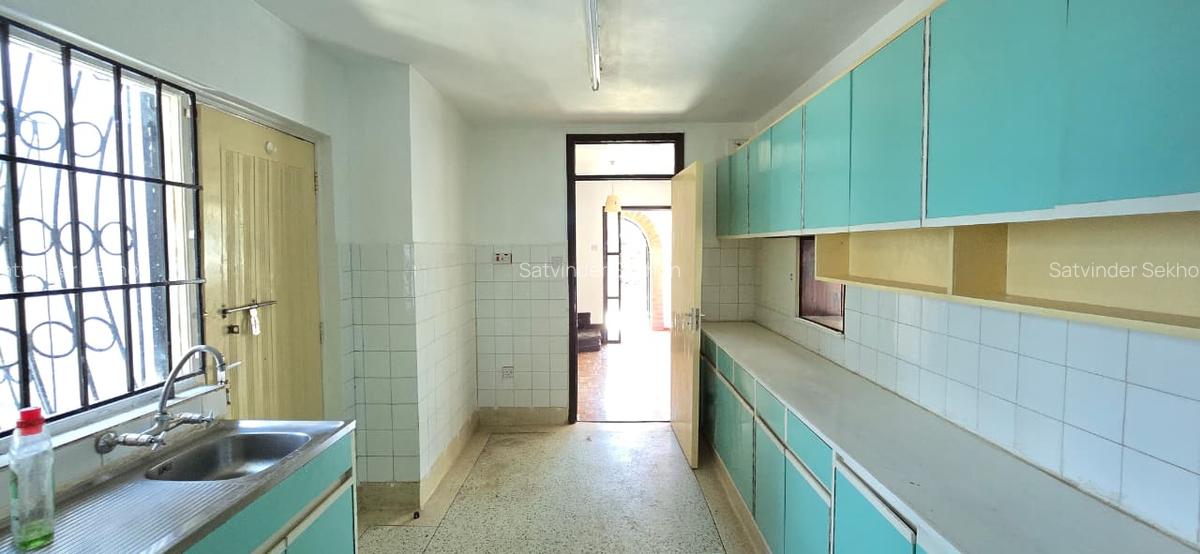 4 Bed Townhouse with En Suite at Ole Odume Road - 10