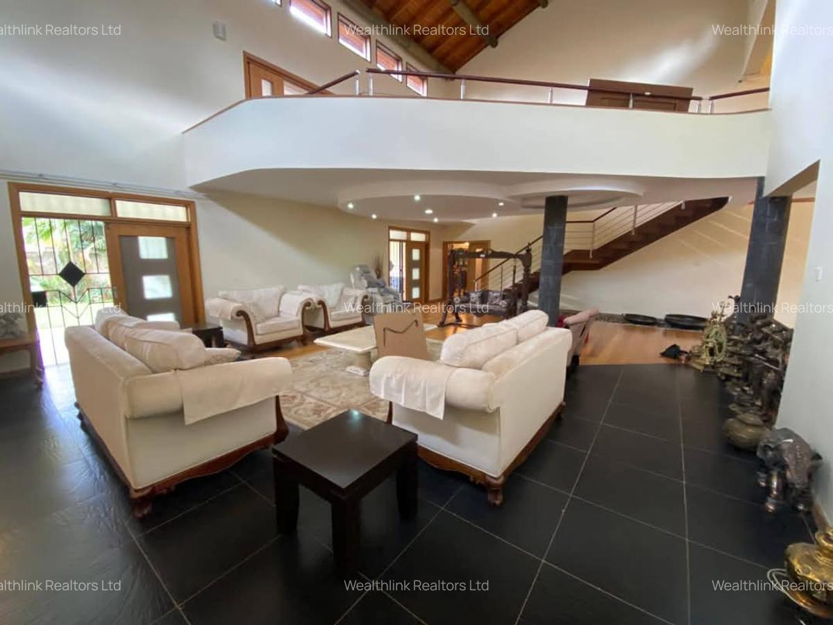 5 Bed Townhouse with En Suite at Kyuna - 8