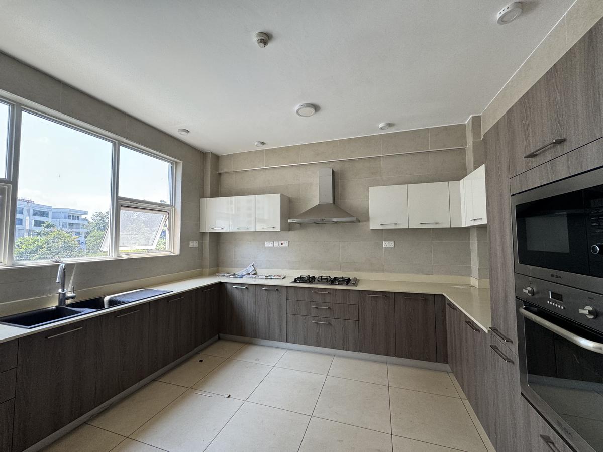 4 Bed Apartment with En Suite in General Mathenge - 6