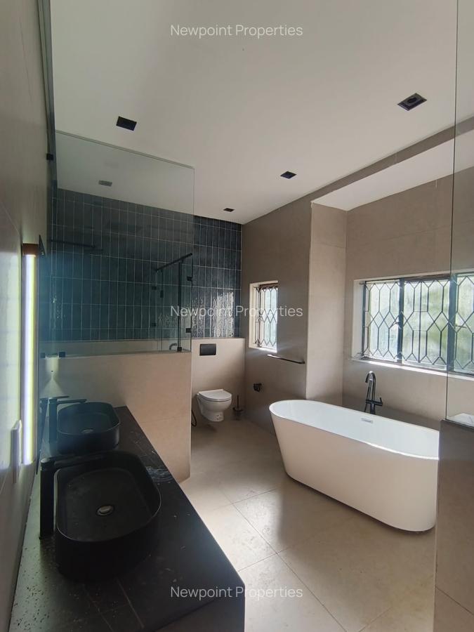 4 Bed Villa with En Suite in Karen - 6