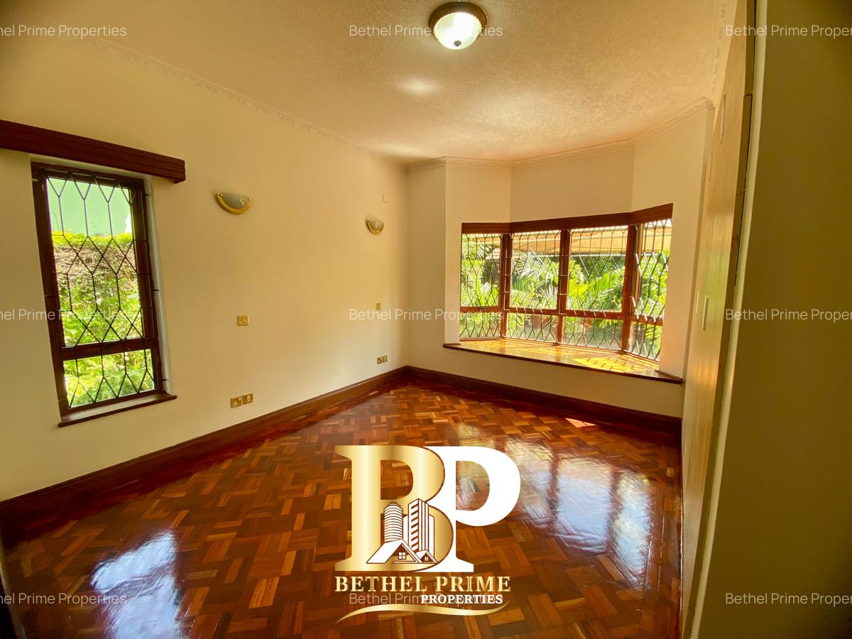 6 Bed Townhouse with En Suite in Runda - 18