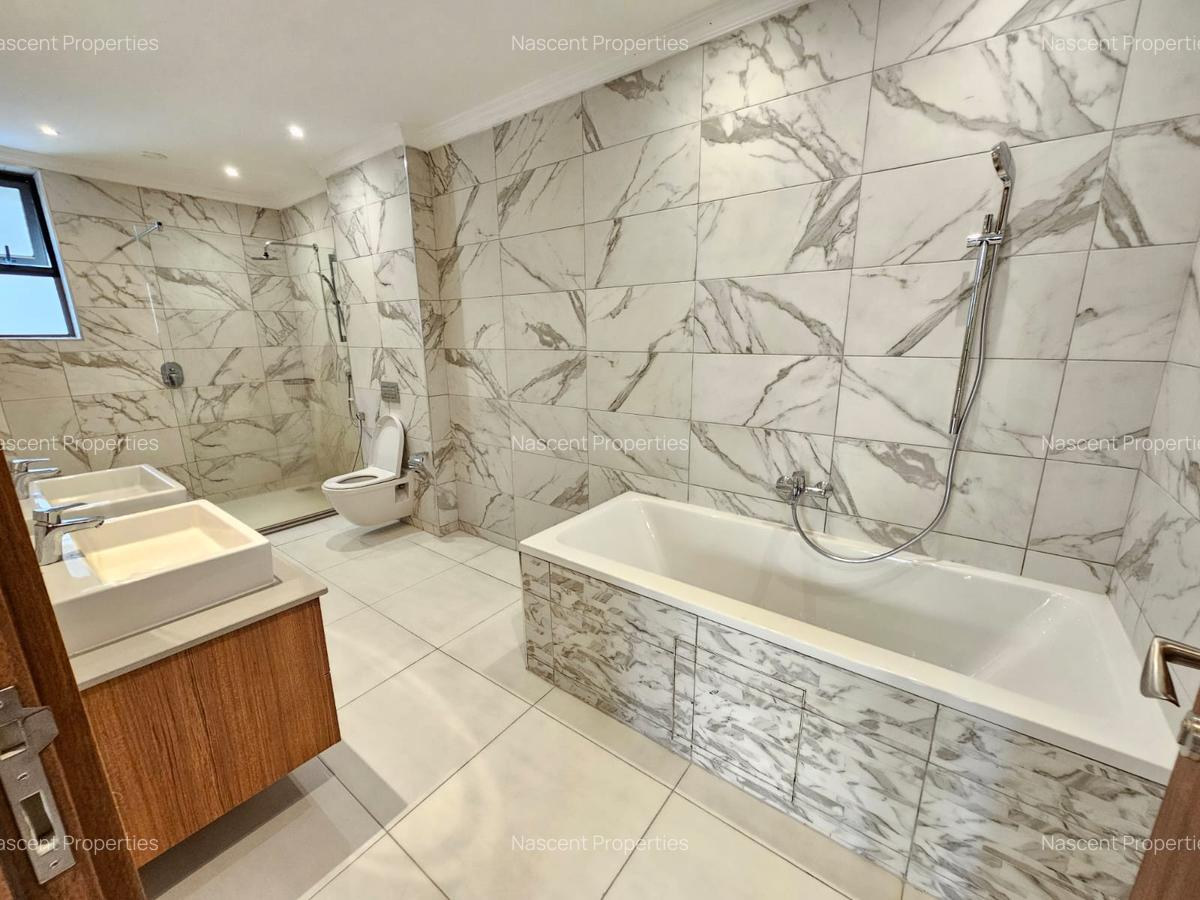 3 Bed Apartment with En Suite in Westlands Area - 15