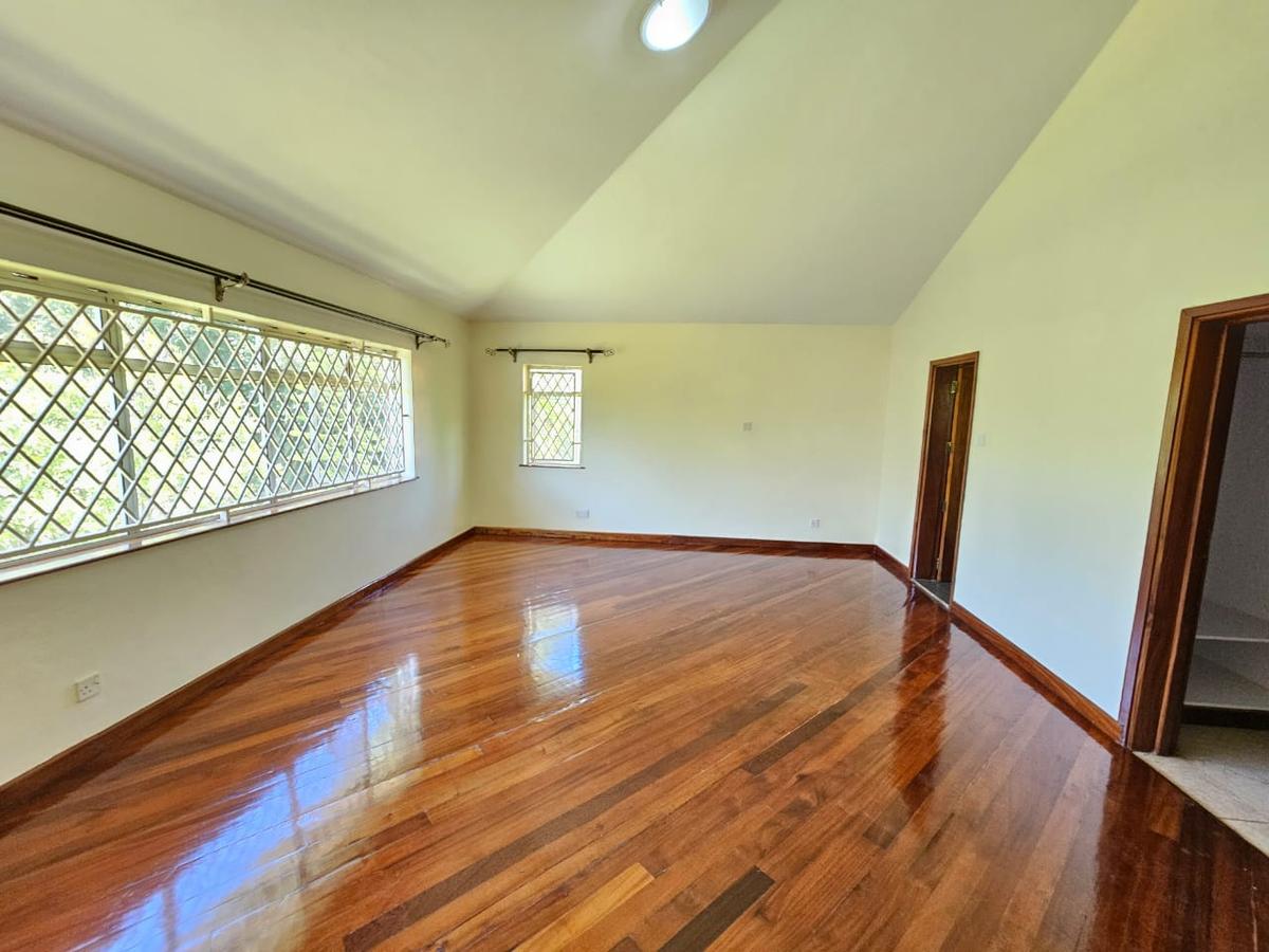 4 Bed House with En Suite in Runda - 8